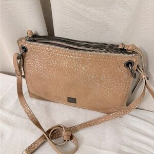 Elegant Tan Crossbody Bag